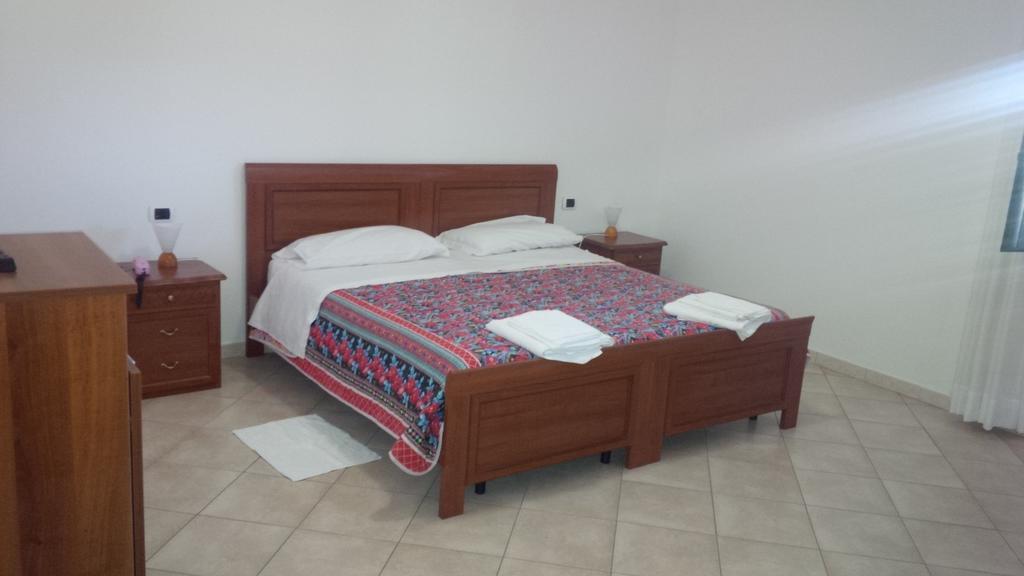 Martirano Del Riccio Hotel الغرفة الصورة