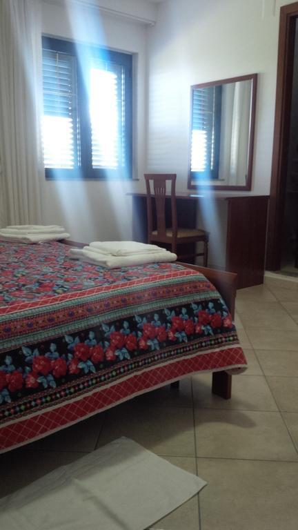 Martirano Del Riccio Hotel الغرفة الصورة
